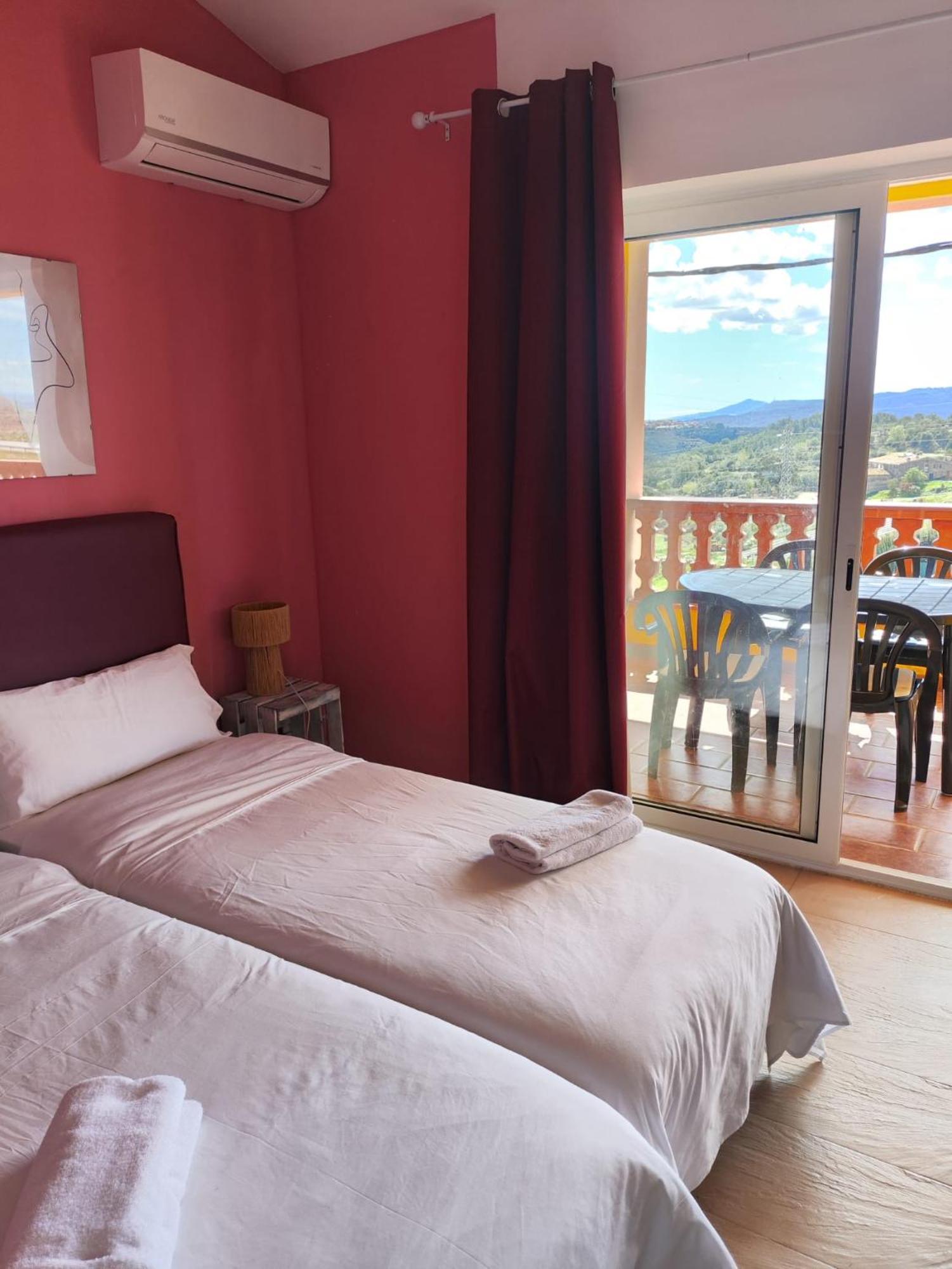 L'Olivera Casa Rural Castellbisbal Eksteriør billede